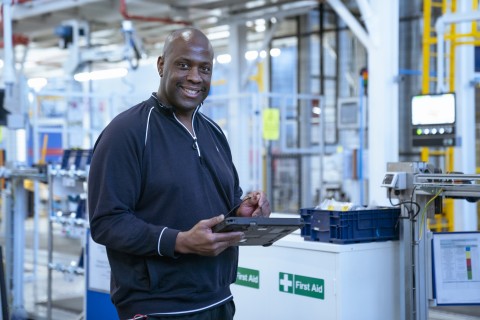 002_JLR_MAINTENANCE_TECHNICIANS.jpg