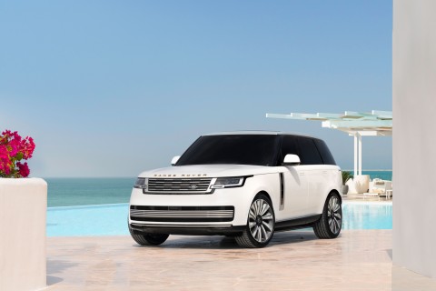 004_JLR _LUXURY_PAINT_OPERATIONS.jpg