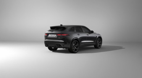 003_JAGUAR_F-PACE_SVR_CURATED_FOR_JAPAN_リグリアンブラック_グロス.jpg