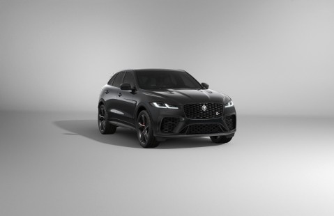 002_JAGUAR_F-PACE_SVR_CURATED_FOR_JAPAN_リグリアンブラック_グロス.jpg