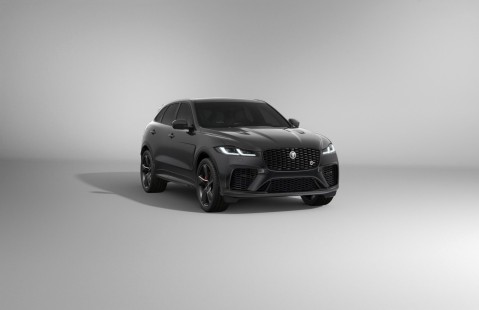 004_JAGUAR_F-PACE_SVR_CURATED_FOR_JAPAN_リグリアンブラック_サテン.jpg
