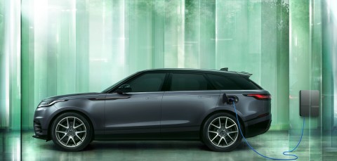 RR_Velar_24MY_Exterior_14_Side_PHEV.jpg