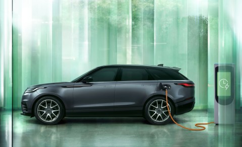 RR_Velar_24MY_Exterior_13_Side_PHEV.jpg