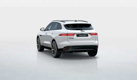 F-PACE (2).jpg