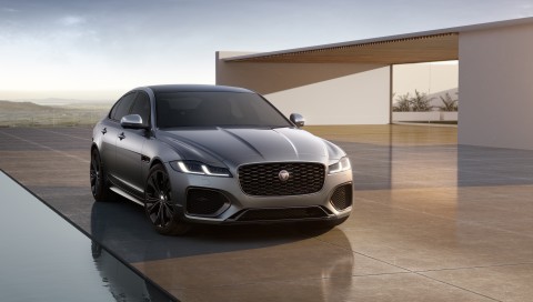 Jaguar_XF_23MY_300_SPORT_Exterior_Front.jpg