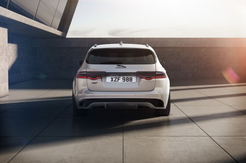 XF SPORTBRAKE_22MY_R DYNAMIC BLACK_2.jpg