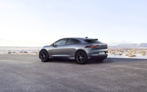 I-PACE 22MY_BLACK_exterior_2.jpg