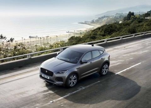 E-PACE_21MY_04.jpg
