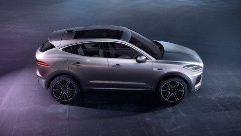 E-PACE_21MY_02.jpg