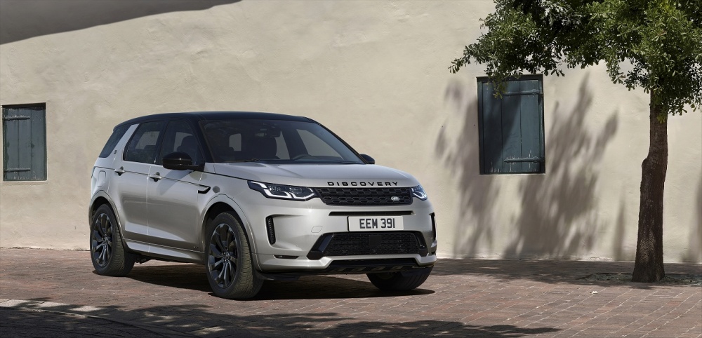 「DISCOVERY SPORT」 2021年モデル 2020年12月10日(木)より受注開始 ~最新の2.0リッター直列4気筒INGENIUMディーゼル・エンジン(MHEV)を追加 最新システムを活用して安全性と利便性、快適性を向上~