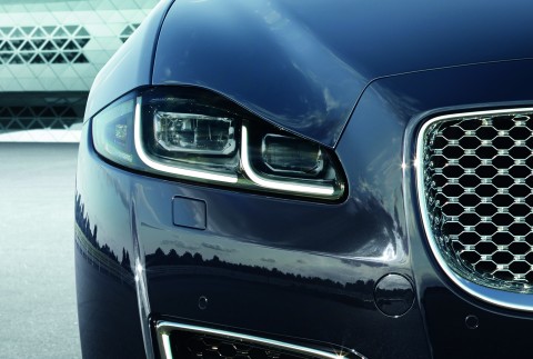 Jaguar_XJR575 V8 FINAL EDITION_13.jpg