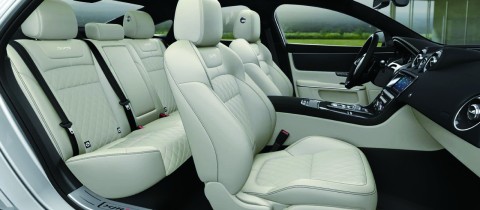 Jaguar_XJR575 V8 FINAL EDITION_08.jpg