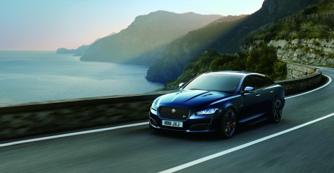 Jaguar_XJR575 V8 FINAL EDITION_01.jpg