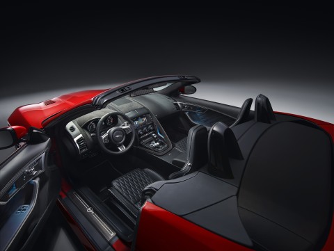 Jaguar_F-TYPE_18MY_SVR Convertible_05.jpg