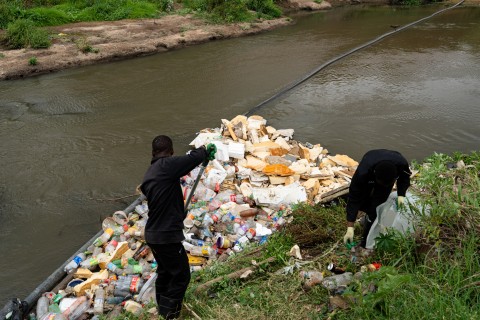 019_DEFENDER_AWARDS_SOUTH_AFRICA