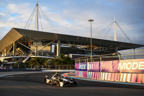 025_JAGUAR_TCS_RACING_MIAMI_E-Prix_R3_AntonioFelixdaCosta.jpg