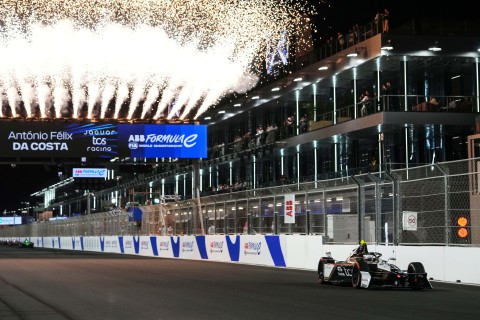 022_JAGUAR_TCS_RACING_JEDDAH_E-Prix_R5