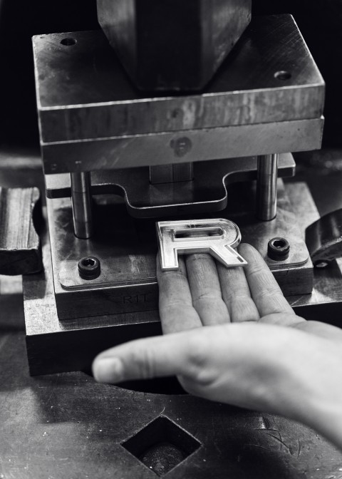 024_RANGE_ROVER_SPORT_26MY_SV_BESPOKE