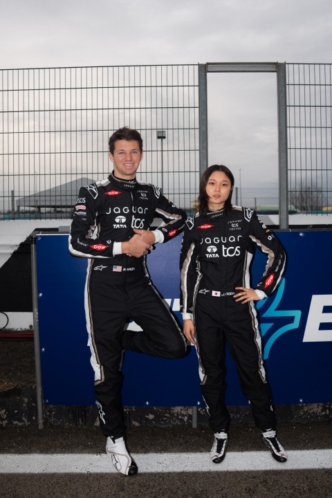 003_JAGUAR_TCS_RACING_MADRID_ROOKIE TEST_JujuNoda_BryceAron