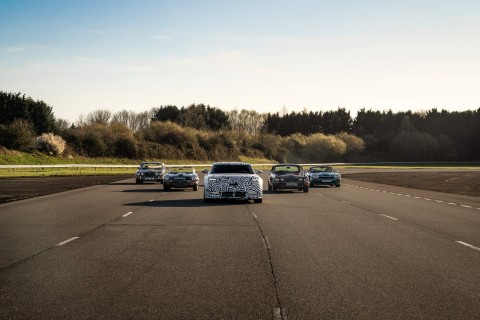 001_JAGUAR_ LUXURY_GT