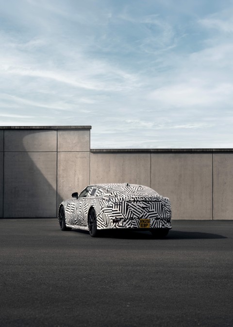 018_JAGUAR_ LUXURY_GT