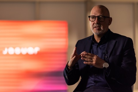 020_JAGUAR_ LUXURY_GT_RAWDON GLOVER