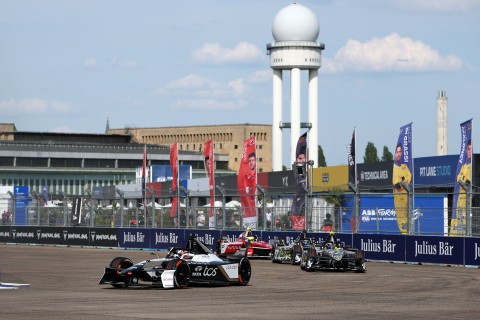 015_JAGUAR_ TCS_RACING_BERLIN_S122_R8_MitchEvans