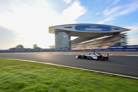 016_JAGUAR_TCS_RACING_SHANGHAI_E-Prix