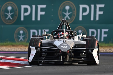 017_JAGUAR_TCS_RACING_SHANGHAI_E-Prix