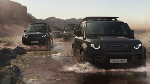017_DEFENDER_TROPHY_EDITION_2027