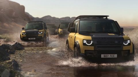 018_DEFENDER_TROPHY_EDITION_2027