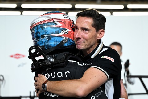 007_JAGUAR_TCS_RACING_LONDON_MITCHEVANS_IANJAMES