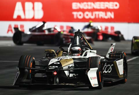 029_JAGUAR_TCS_RACING_LONDON_MITCHEVANS