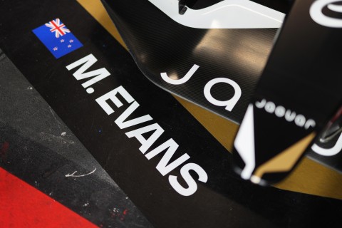 030_JAGUAR_TCS_RACING_LONDON_MITCHEVANS