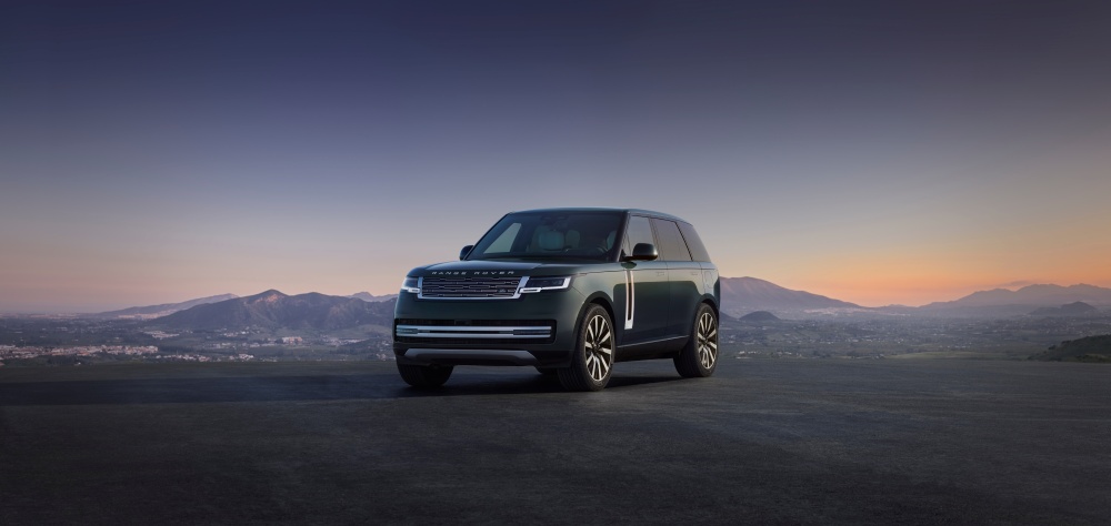 RANGE ROVER初の電気自動車(EV)「RANGE ROVER ELECTRIC」 ラグジュアリーSUVのパイオニアが切り拓く新時代