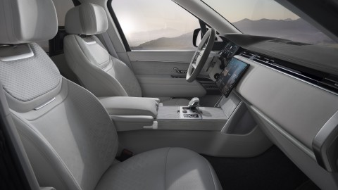024_RANGE_ROVER_ELECTRIC _INTERIOR