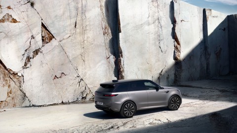RANGE_ROVER_SPORT_ELECTRIC (2)